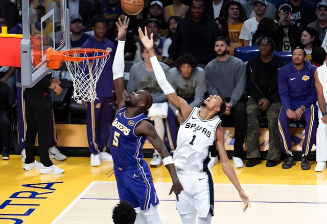 NBA赛季前预测与现实大反转：勇士跌至第十，活