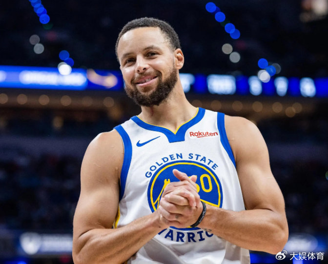 库里巅峰期延续 勇士争冠策略与历史地位解析