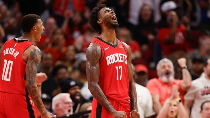 塔里-伊森：父亲离世后重拾篮球信仰，火箭三连