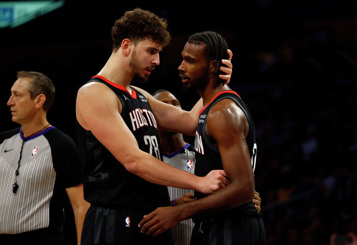 塔里-伊森：父亲离世后重拾篮球信仰，火箭三连