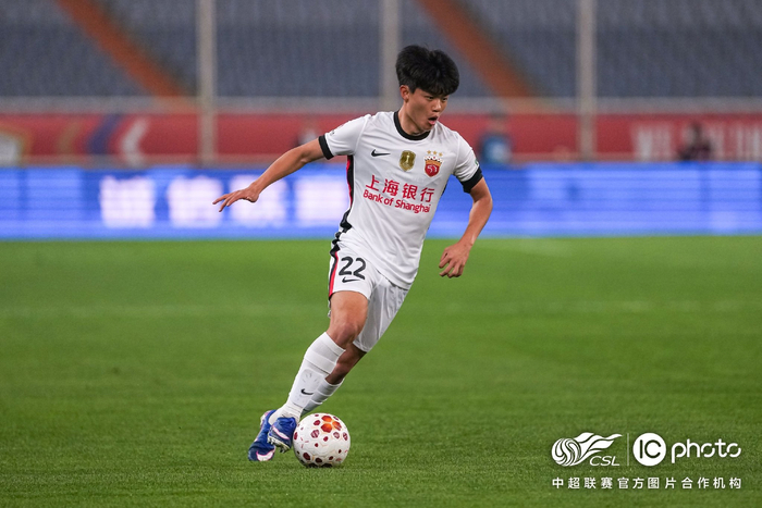 上海海港客场1比1战平山东泰山 杨希首球克雷桑