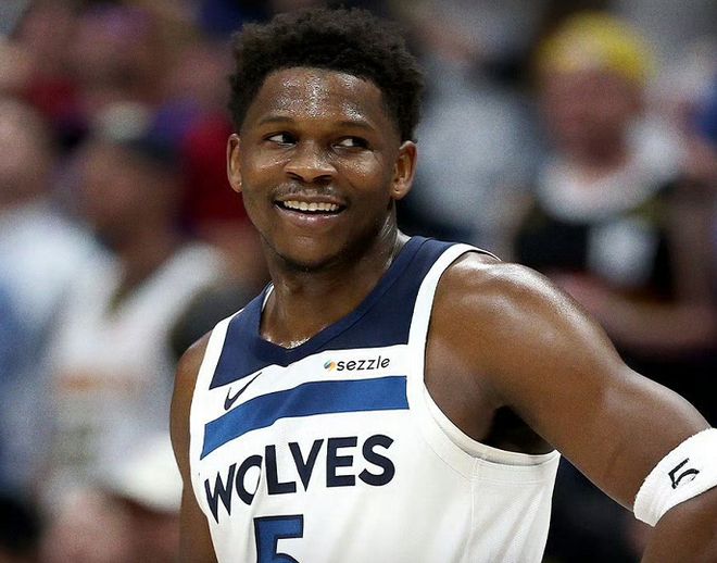 NBA季后赛三场对决：哈登力压华子当选今日最佳